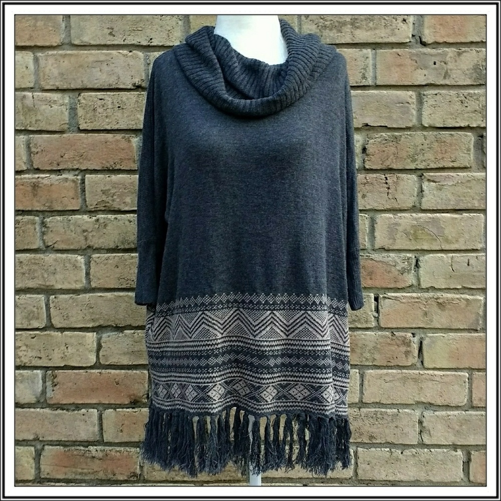 Forever 21 Comfy Dark Gray Sweater With Fringe